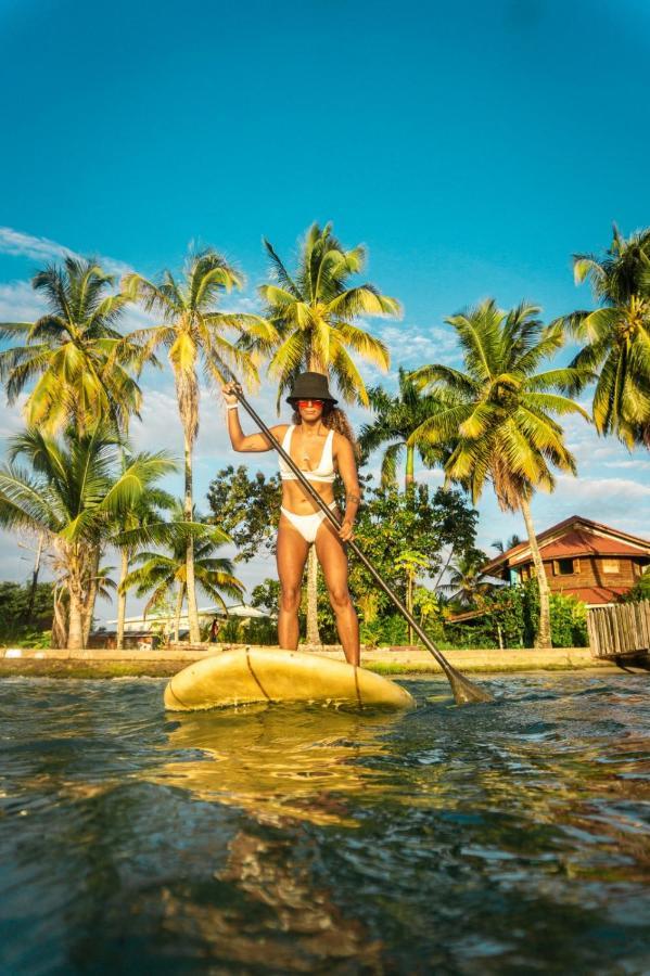 Aqua Lounge Hostel Bocas del Toro Exterior photo